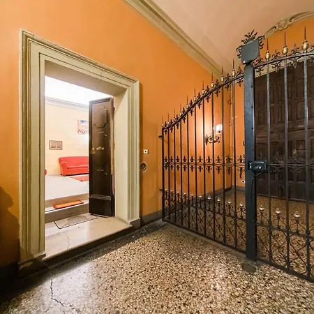 Macan Palace * بولونيا