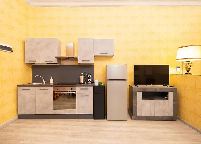 Macan Palace * بولونيا